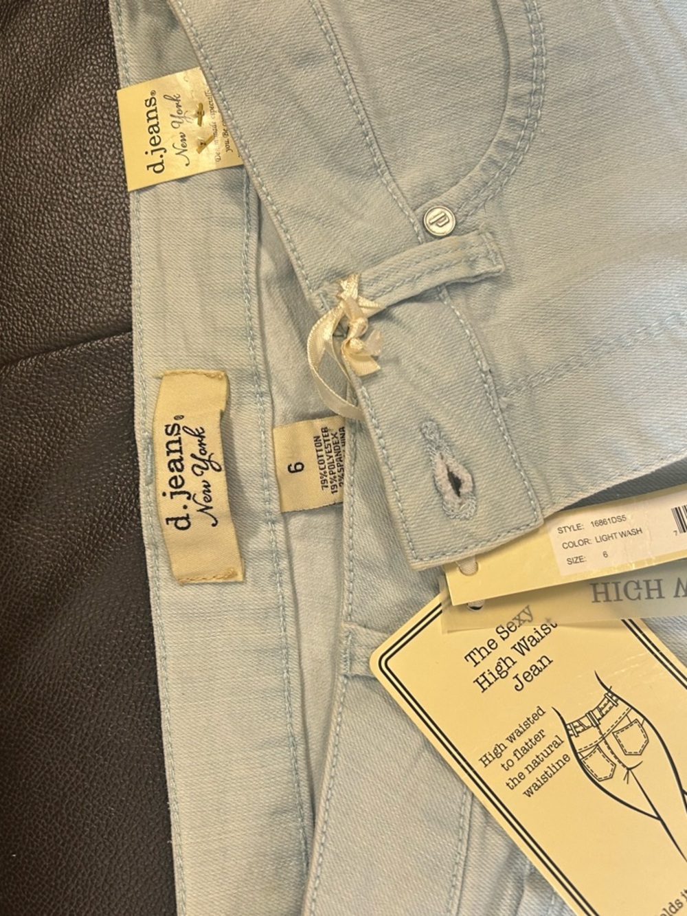 d. jeans Pale Blue High-Rise Jeans with Label Detail size 6